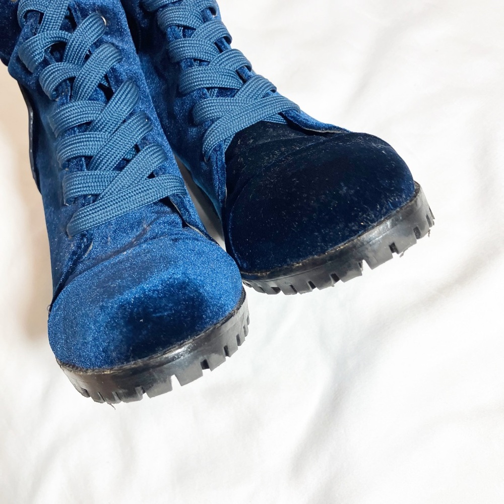 🔥Steve Madden Ambrose blue velvet lace up booties Sz8.5 - Picture 6 of 11